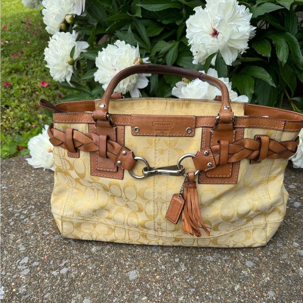 Coach shoulder/tote bag M0893-F13068